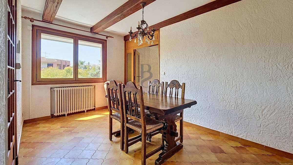 Saint raphael - bas valescure appartement haut de villa avec jardin - photo 8