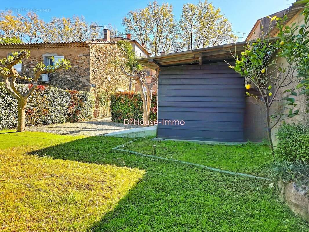 Maison 65 m² à Le Muy  - photo 1