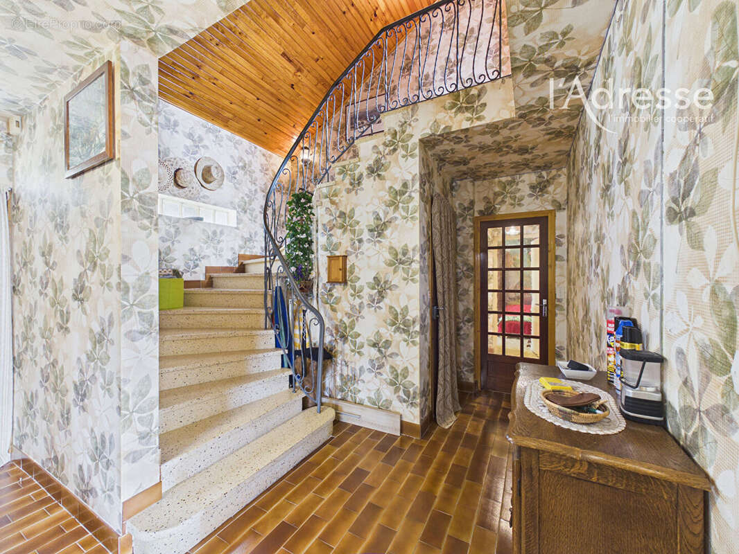 Maison à SAINT-MARTIN-DE-VALAMAS