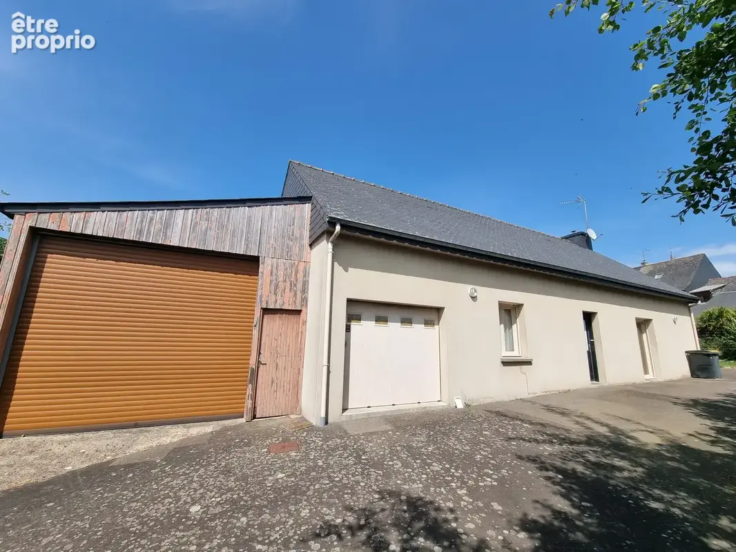Maison de plain pied à Bourgbarré, 3ch,  sur 1440m2 en centre bourg . - photo 3