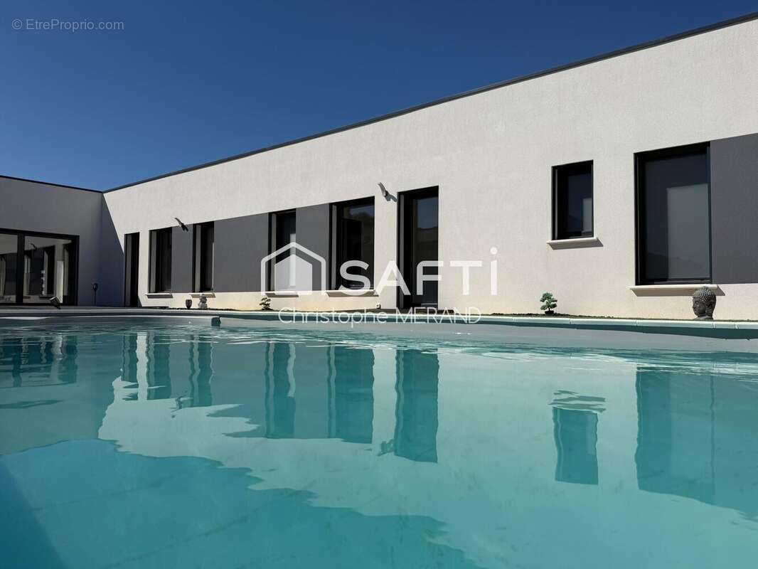 Photo 3 - Maison à CHATELLERAULT