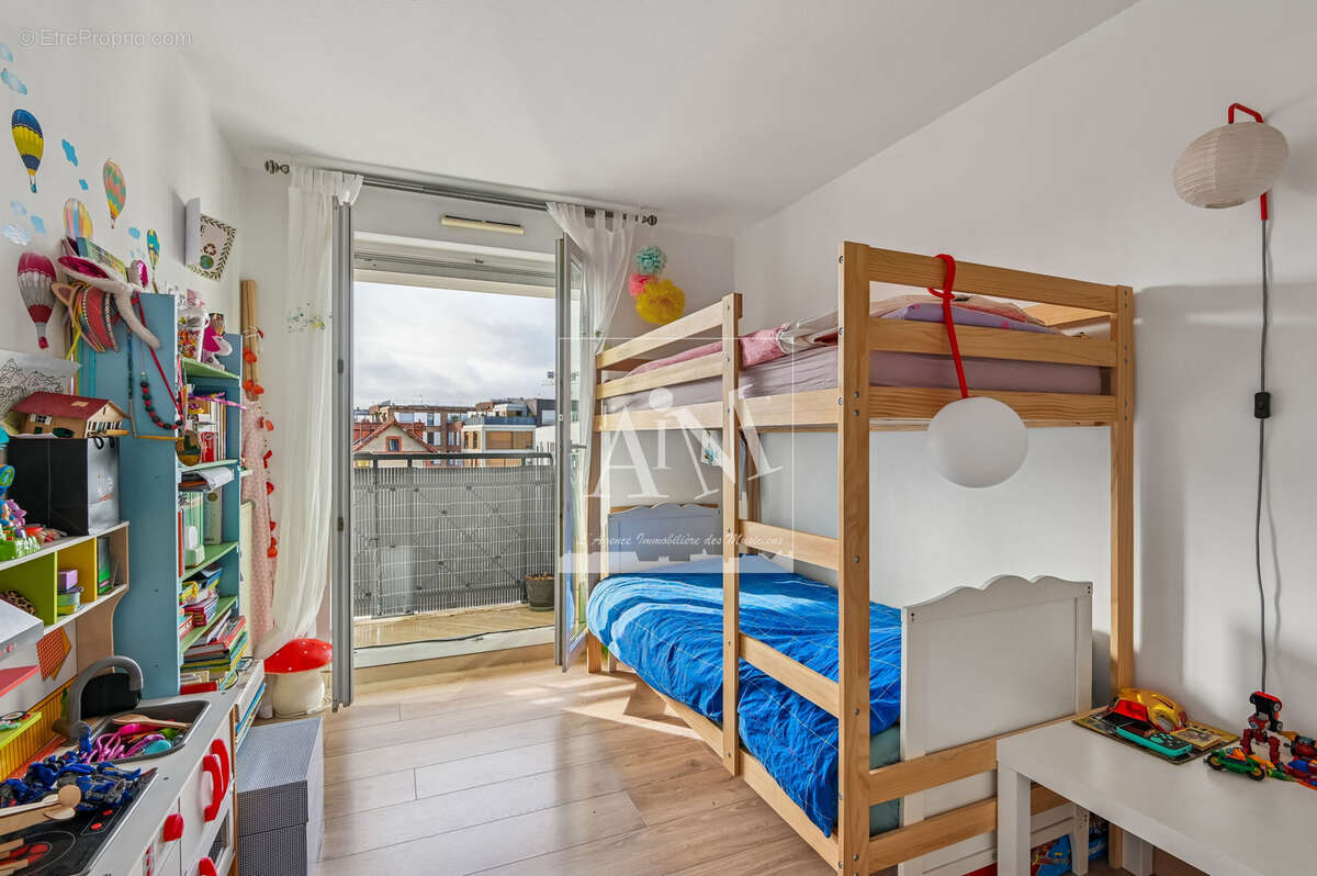 Appartement à NANTERRE