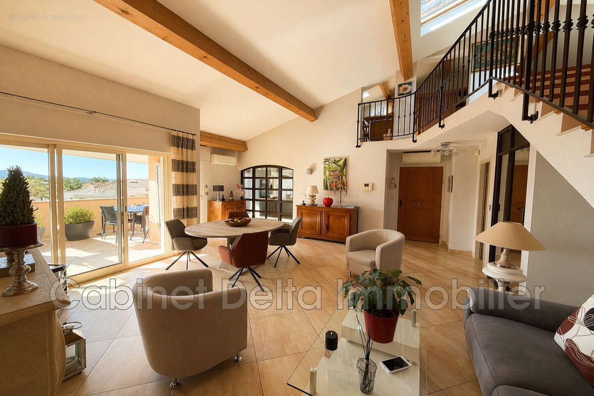 Appartement à SANARY-SUR-MER