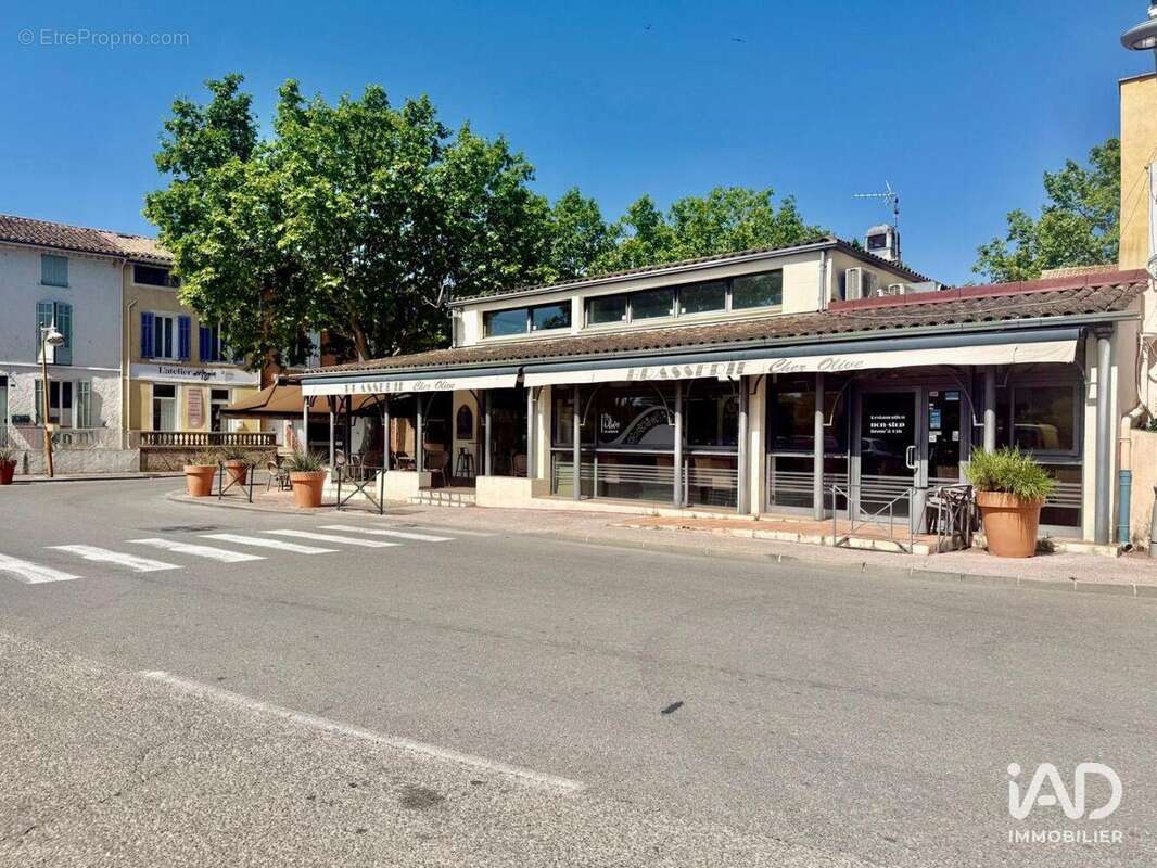 Photo 2 - Commerce à LE CANNET-DES-MAURES