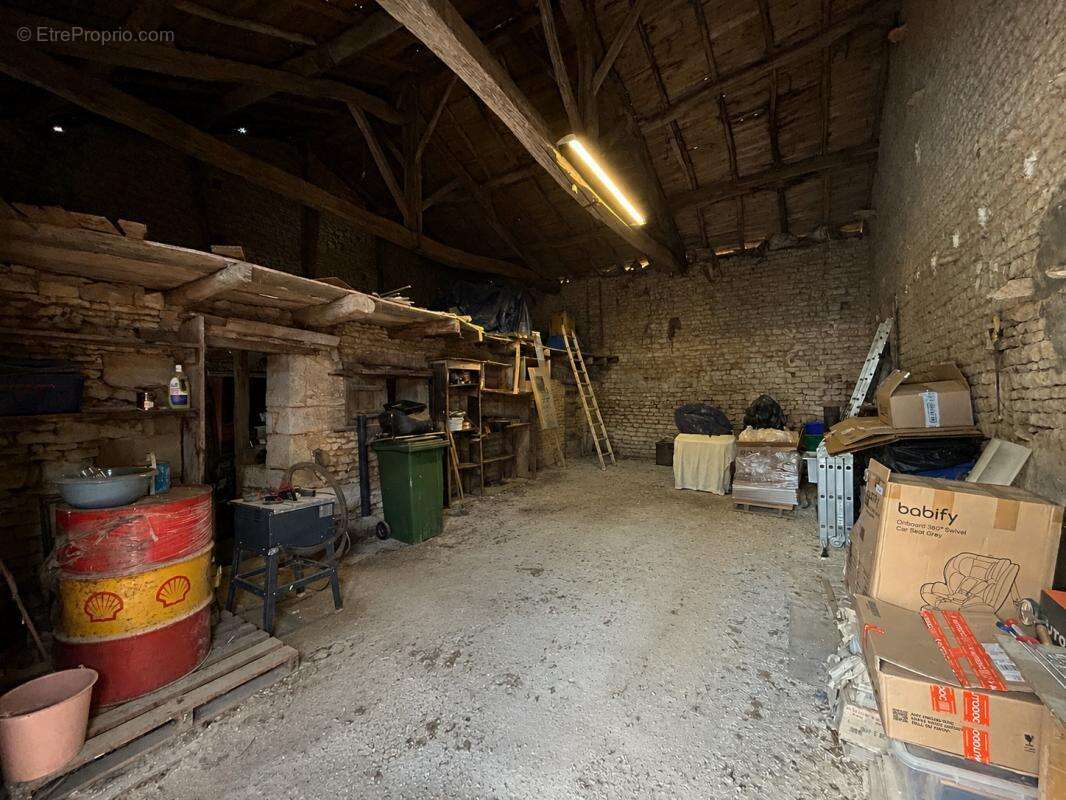 Propriété de Caractère avec Gîte, 6 chambres et Grange à Rén - photo 20