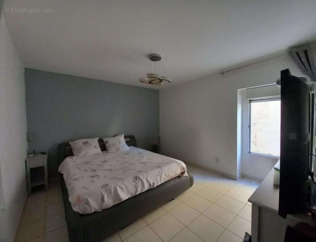 Appartement à MARSEILLE-16E