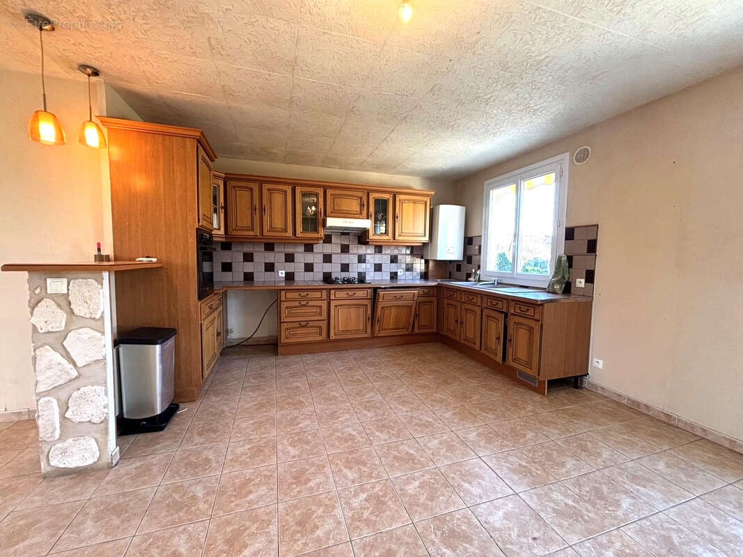 Maison à NEUILLY-EN-THELLE