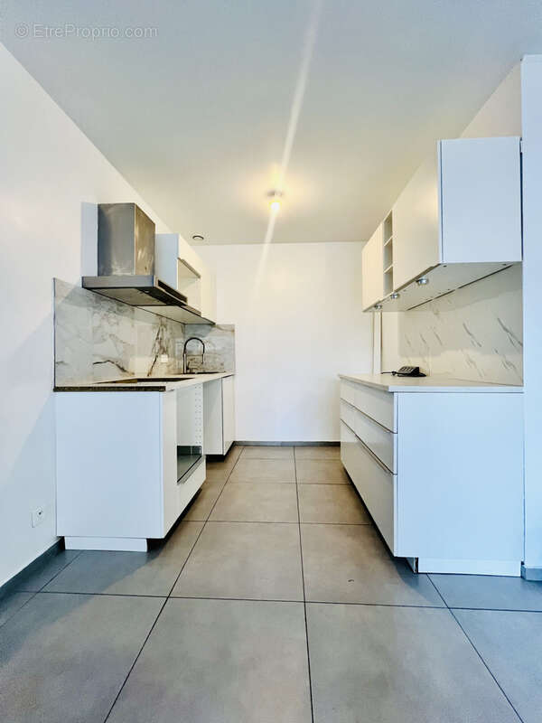 Appartement à LE BLANC-MESNIL