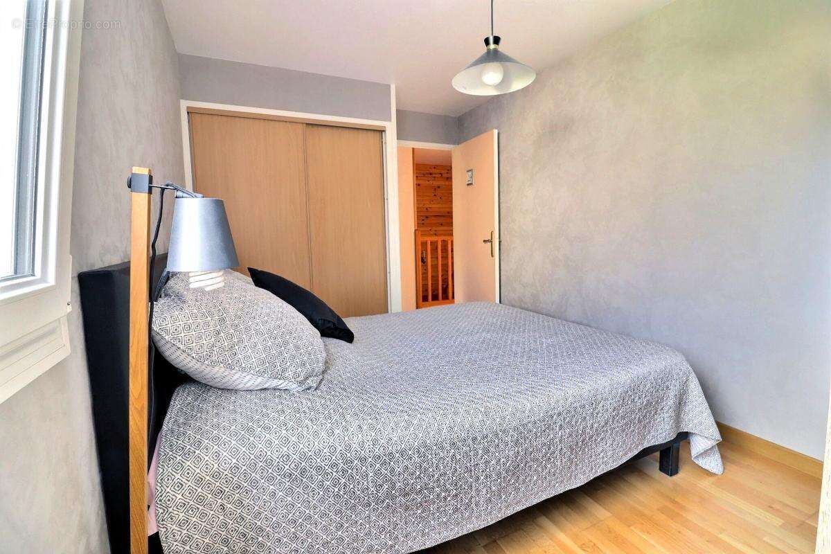 Maison à CHENOVE