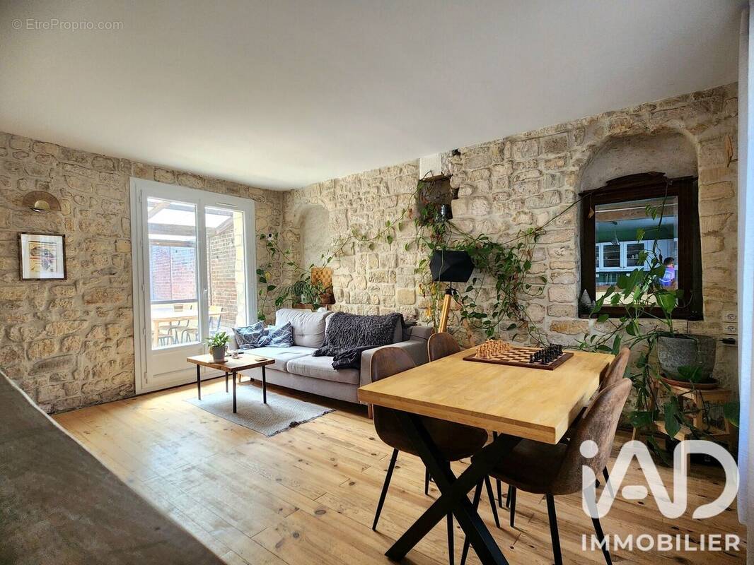 Photo 1 - Maison à BORAN-SUR-OISE