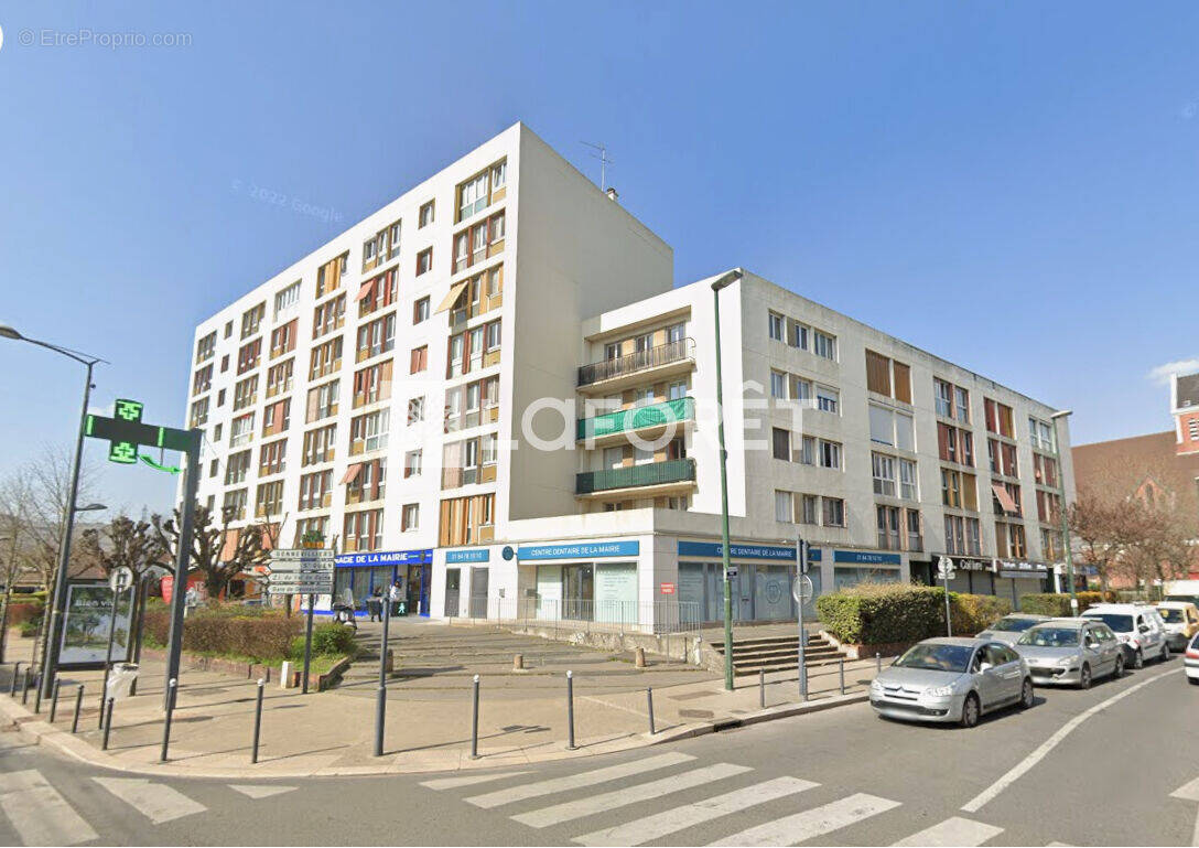 Appartement à VILLENEUVE-LA-GARENNE