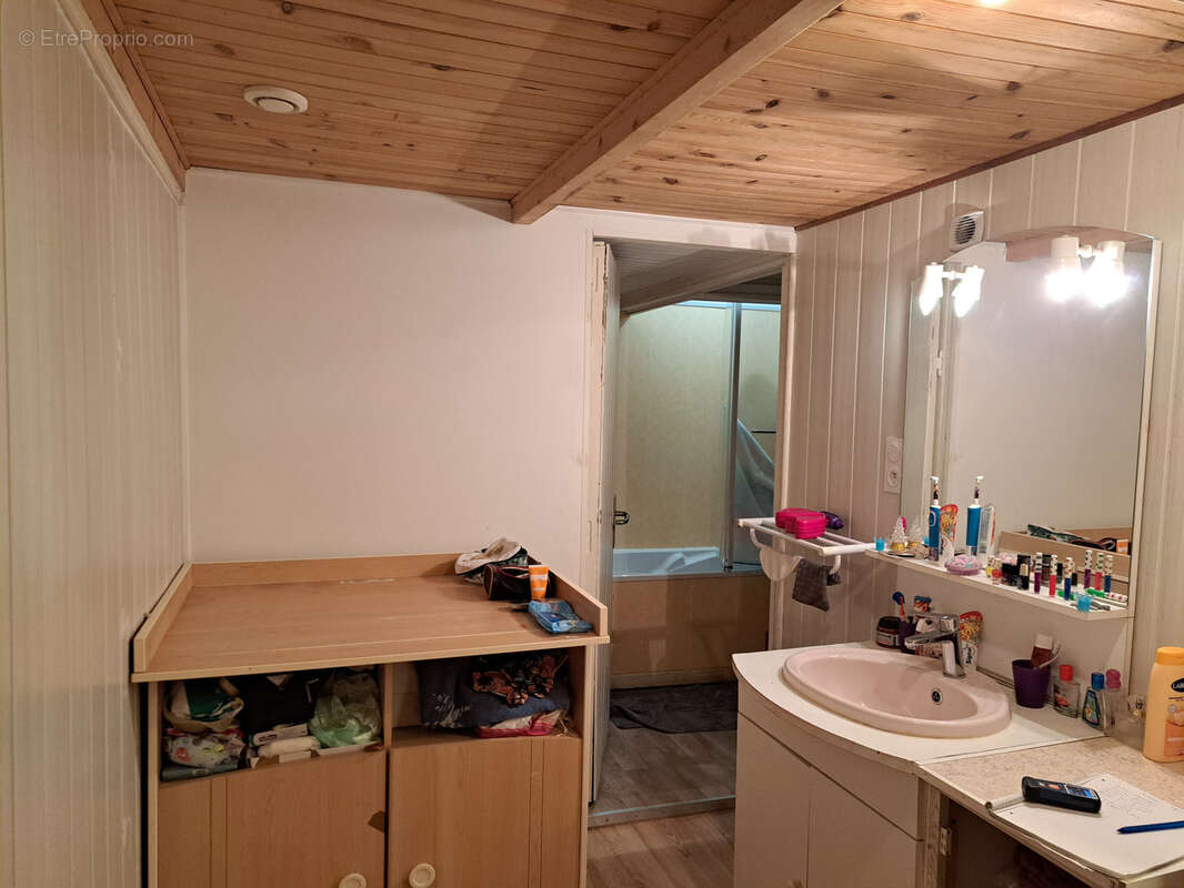 Appartement à LE CHAMBON-SUR-LIGNON