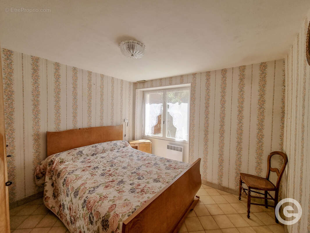 Maison 7 pièces de 126m2 habitables avec jardin à Châtel-Censoir - photo 6