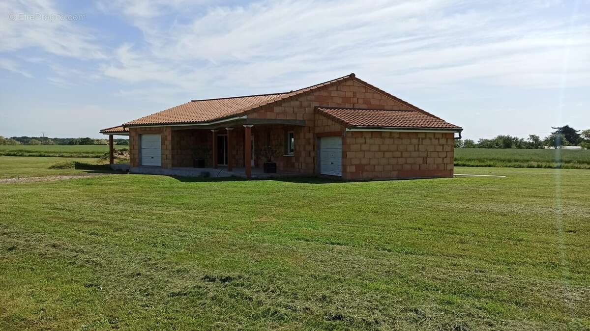 Maison à SIMANDRE