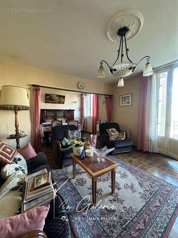 Appartement à LE PONT-DE-CLAIX