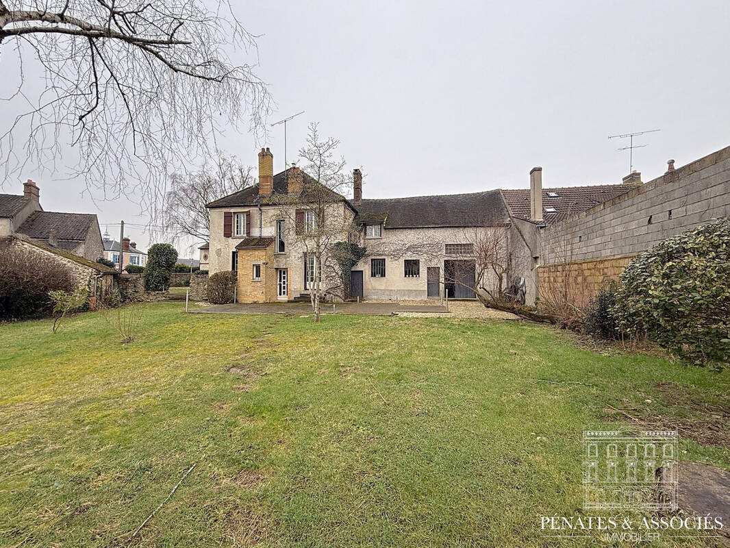 Maison à ANGERVILLIERS