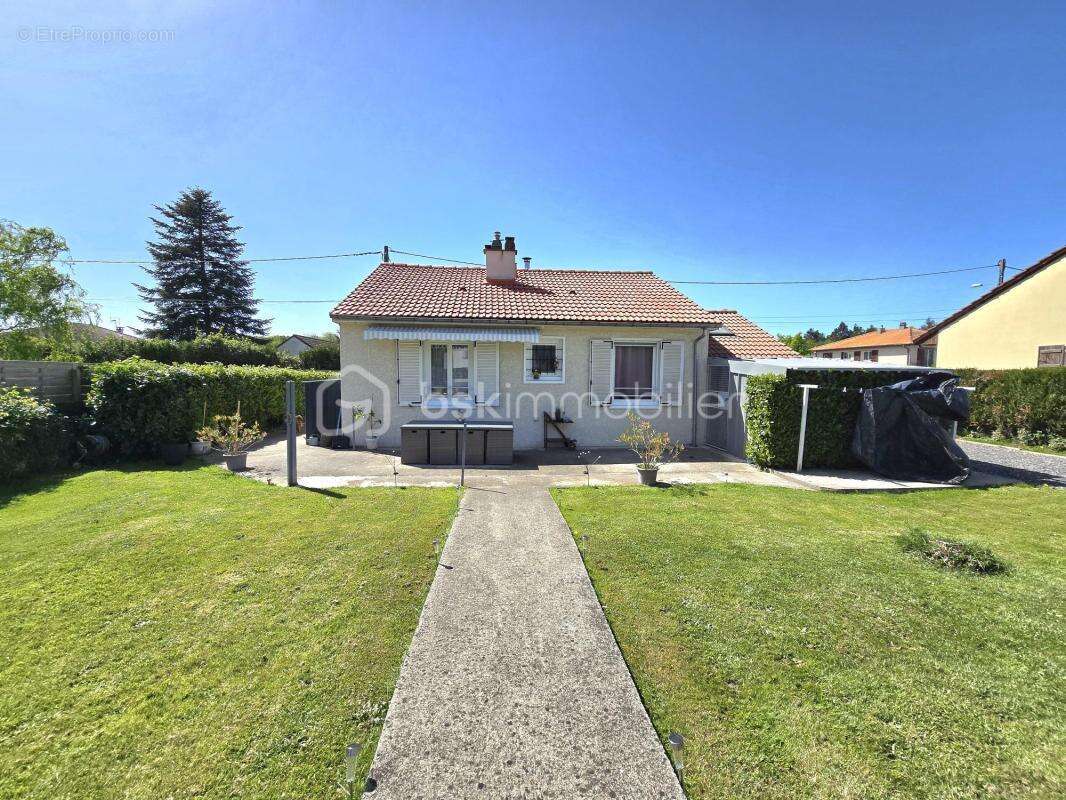 Maison de plain-pied rénovée – dépendance aménagée – Terrain 1000 m² – Randan - photo 11