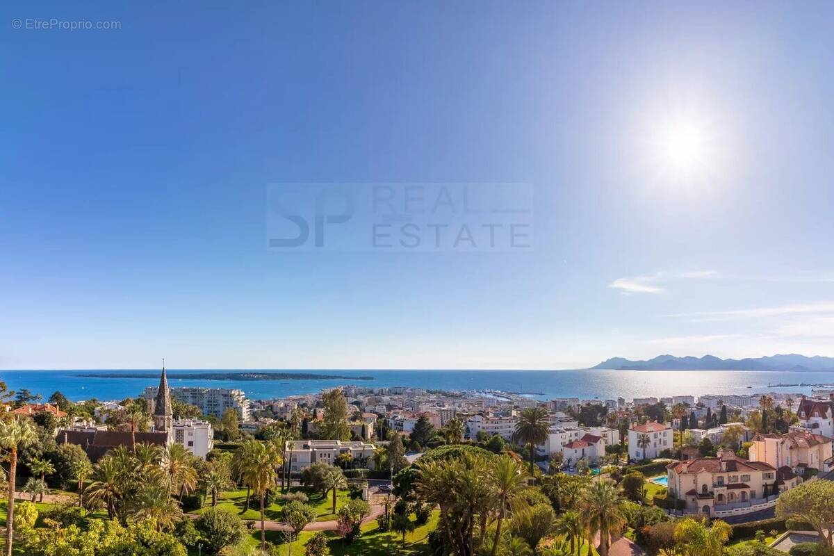 Appartement à CANNES