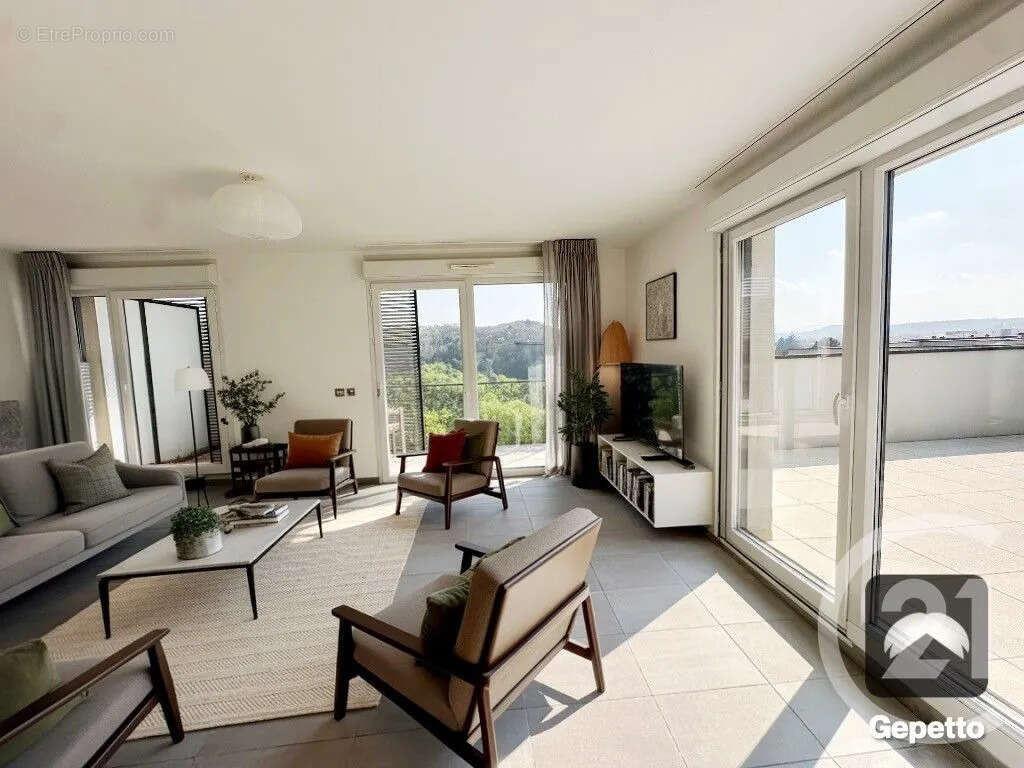 Appartement à BRIGNAIS