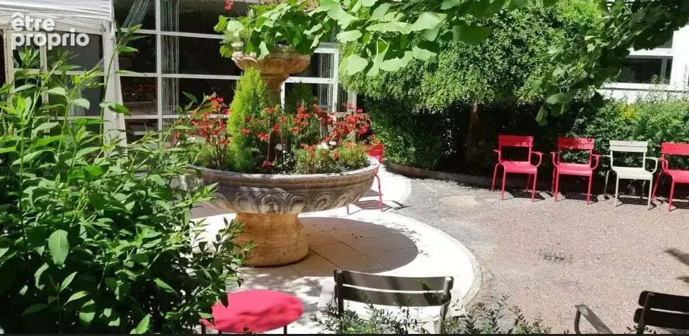 INVESTISSEMENT LOCATIF  Courbevoie  Résidence Seniors Léonard de Vinci - 7,08 % de rentabilité - photo 12