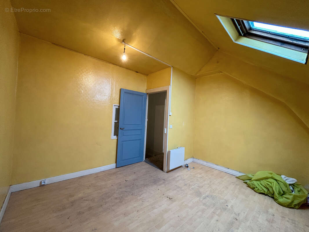 Maison à COMMENTRY