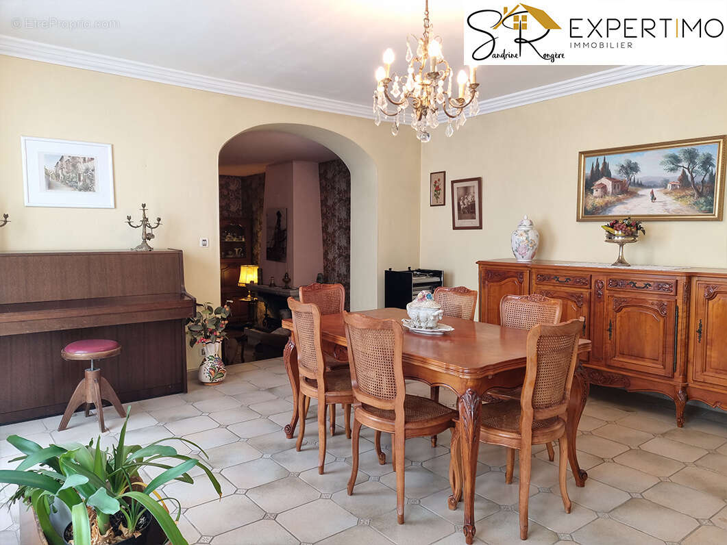 Maison à SAINT-ELOY-LES-MINES