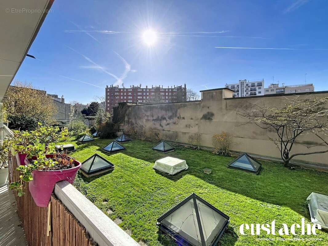 Appartement à PARIS-19E