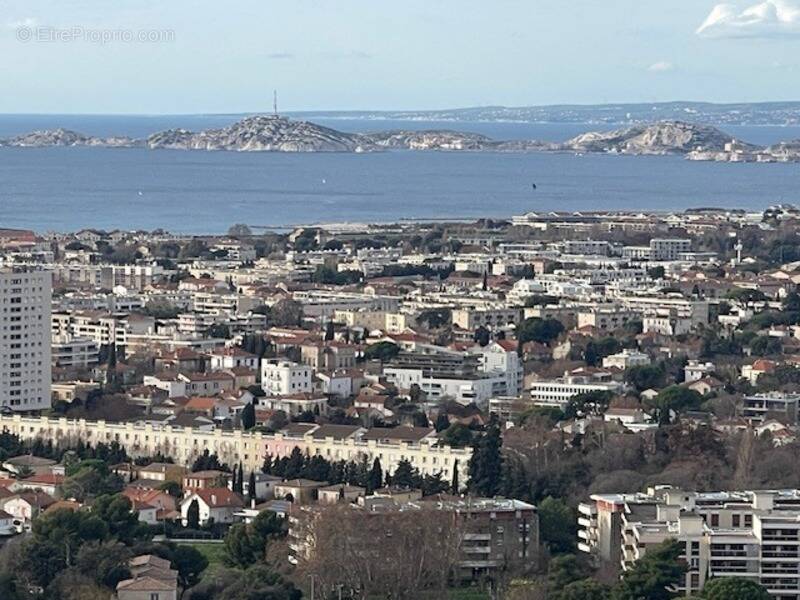 Appartement à MARSEILLE-9E