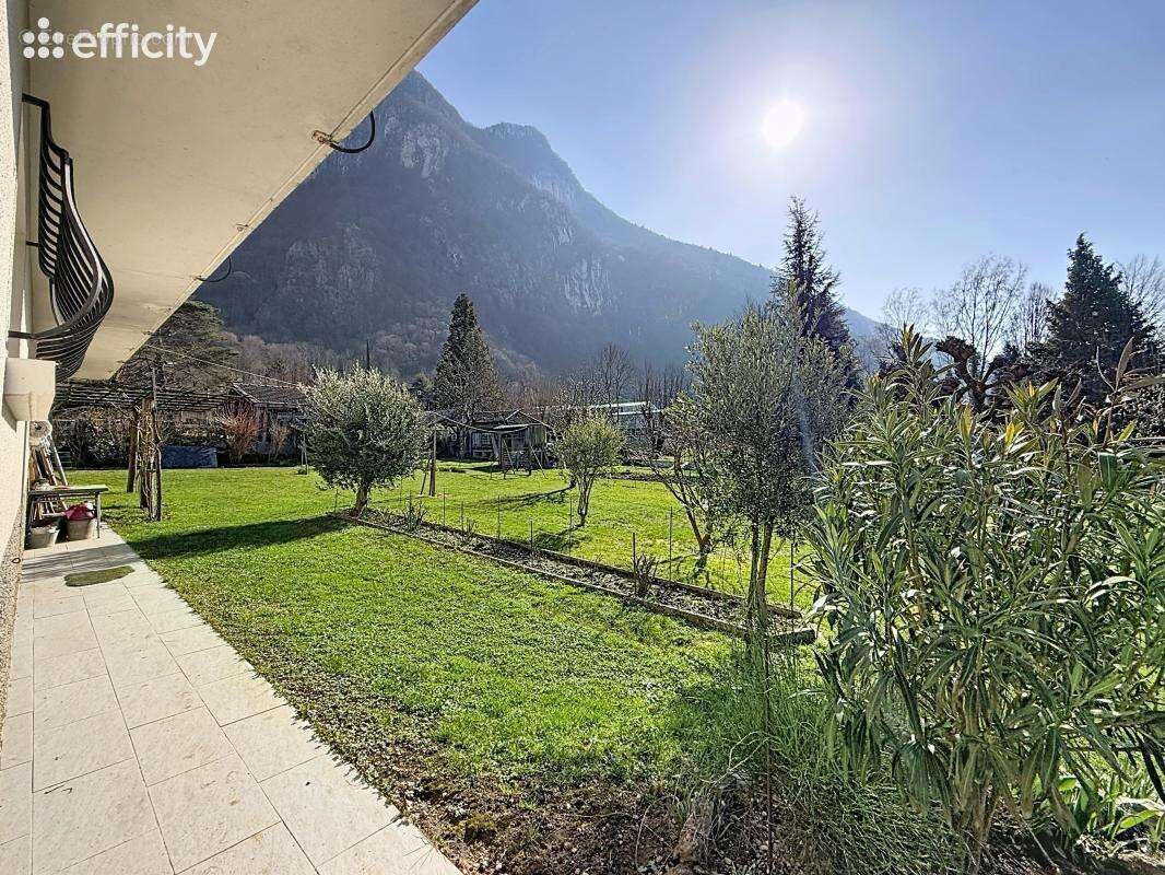 Maison à SAINT-QUENTIN-SUR-ISERE