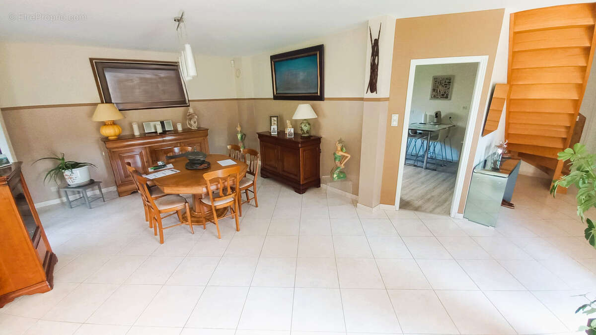 Maison à NOTRE-DAME-DE-BONDEVILLE