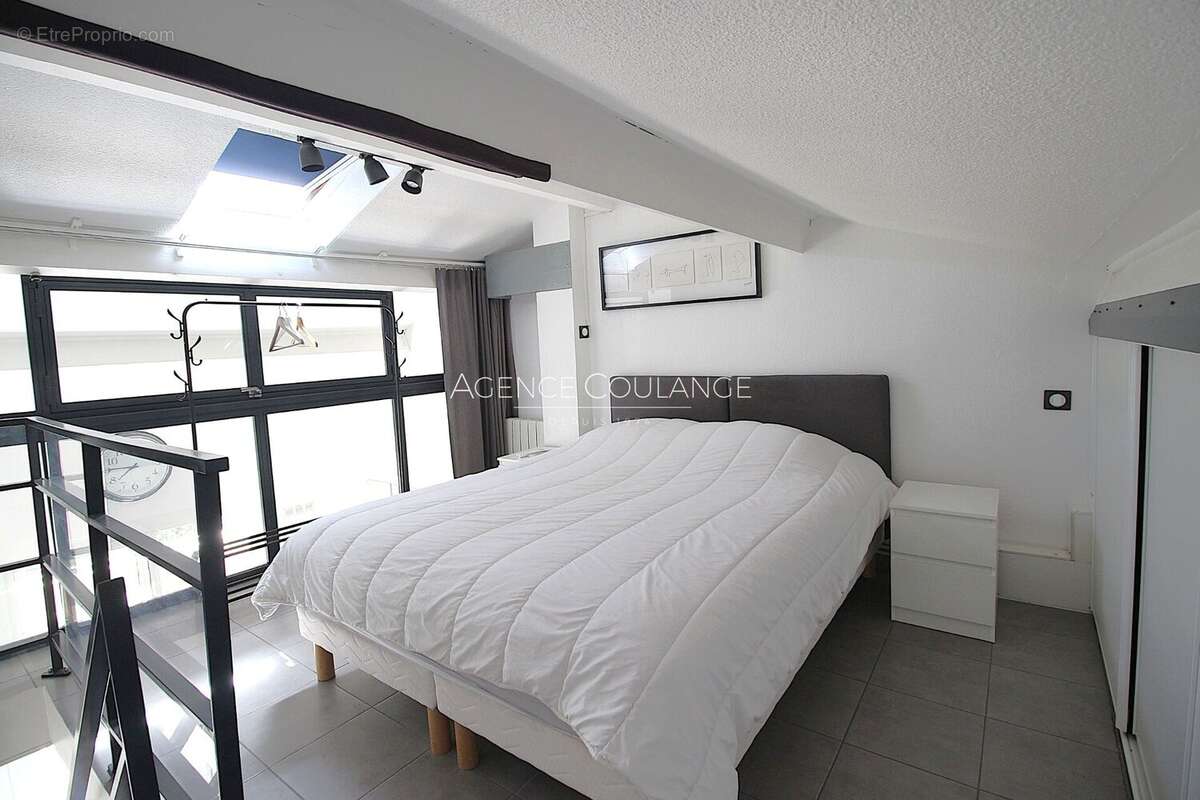 Appartement à SAINT-CYR-SUR-MER