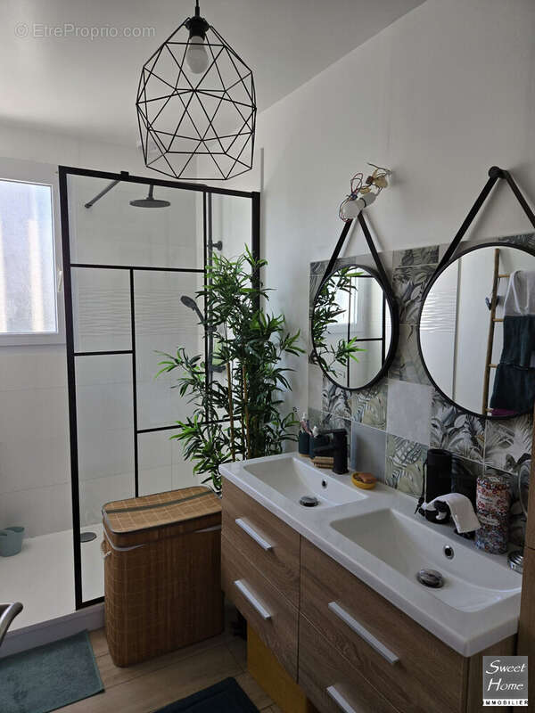 Maison à MAGNY-LES-HAMEAUX