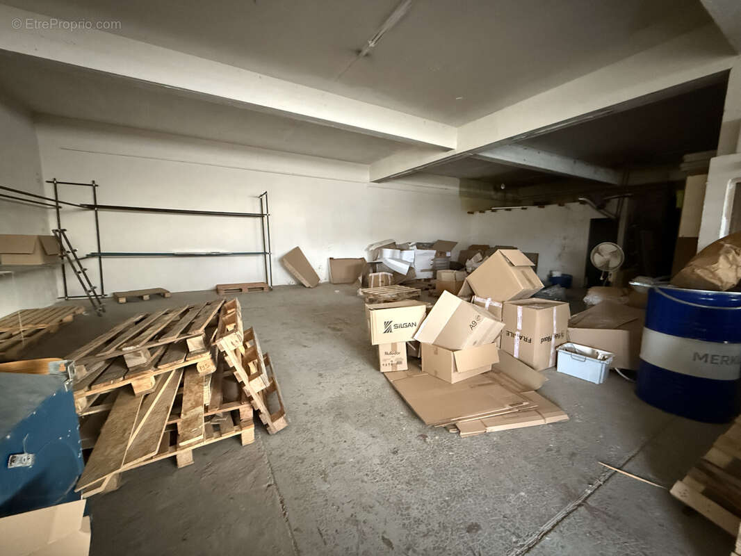 Commerce à LE VERNET