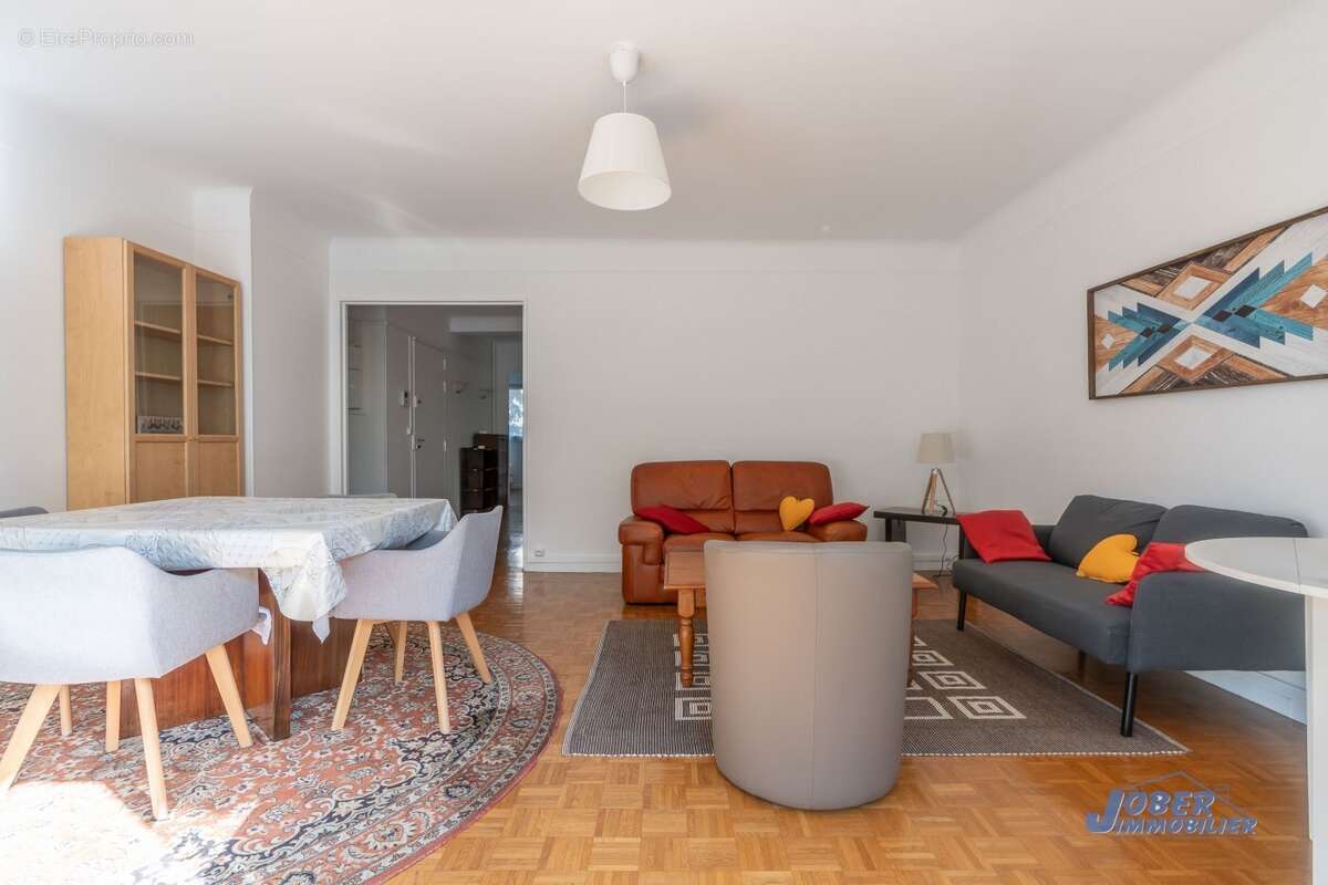 Appartement à NOGENT-SUR-MARNE