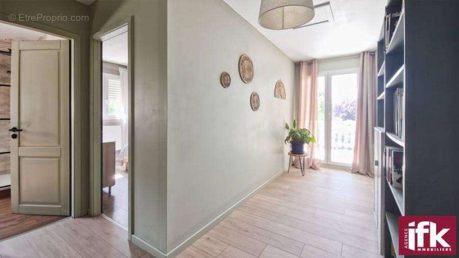 Sundhoffen : Maison de 150m² avec 4 chambres et piscine - photo 12