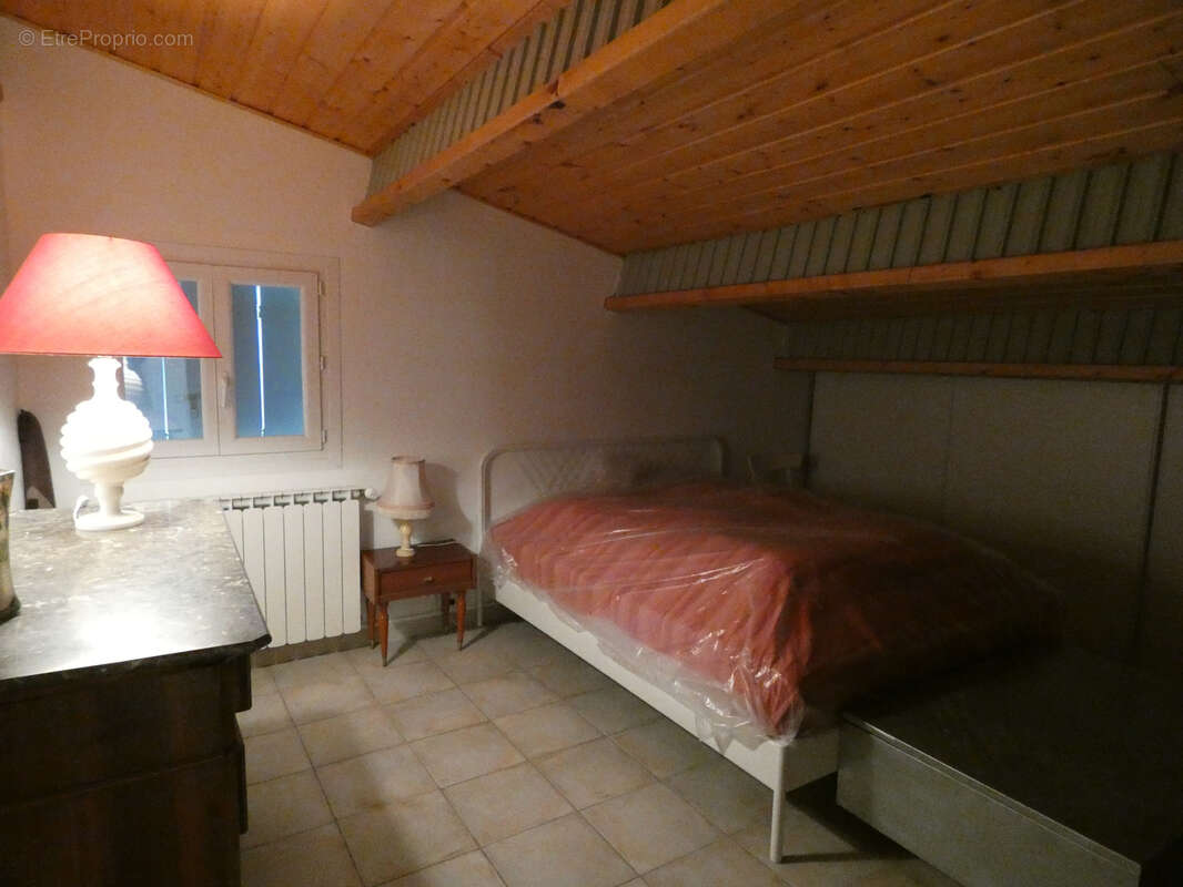 Maison à LA VERNAREDE