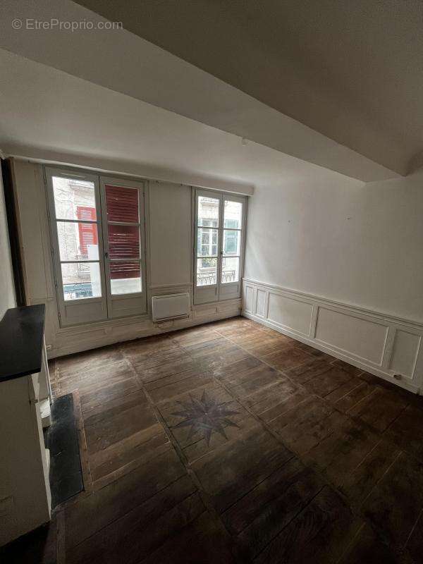 Bayonne hypercentre immeuble 8 appartements 360m² 800 000 - photo 5