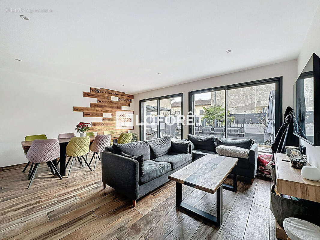 Maison à CHATILLON-SUR-CHALARONNE