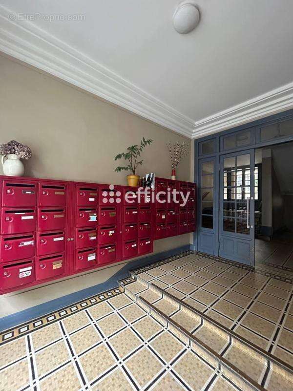 Appartement à PARIS-20E