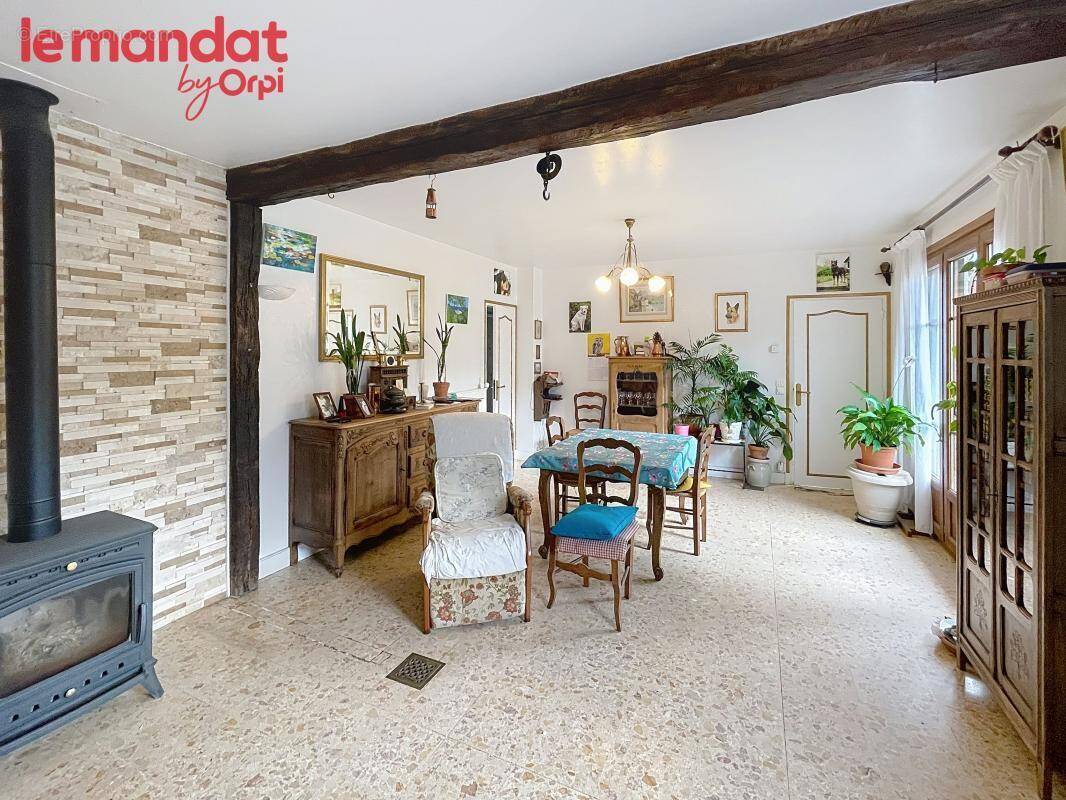 Maison à HARDRICOURT