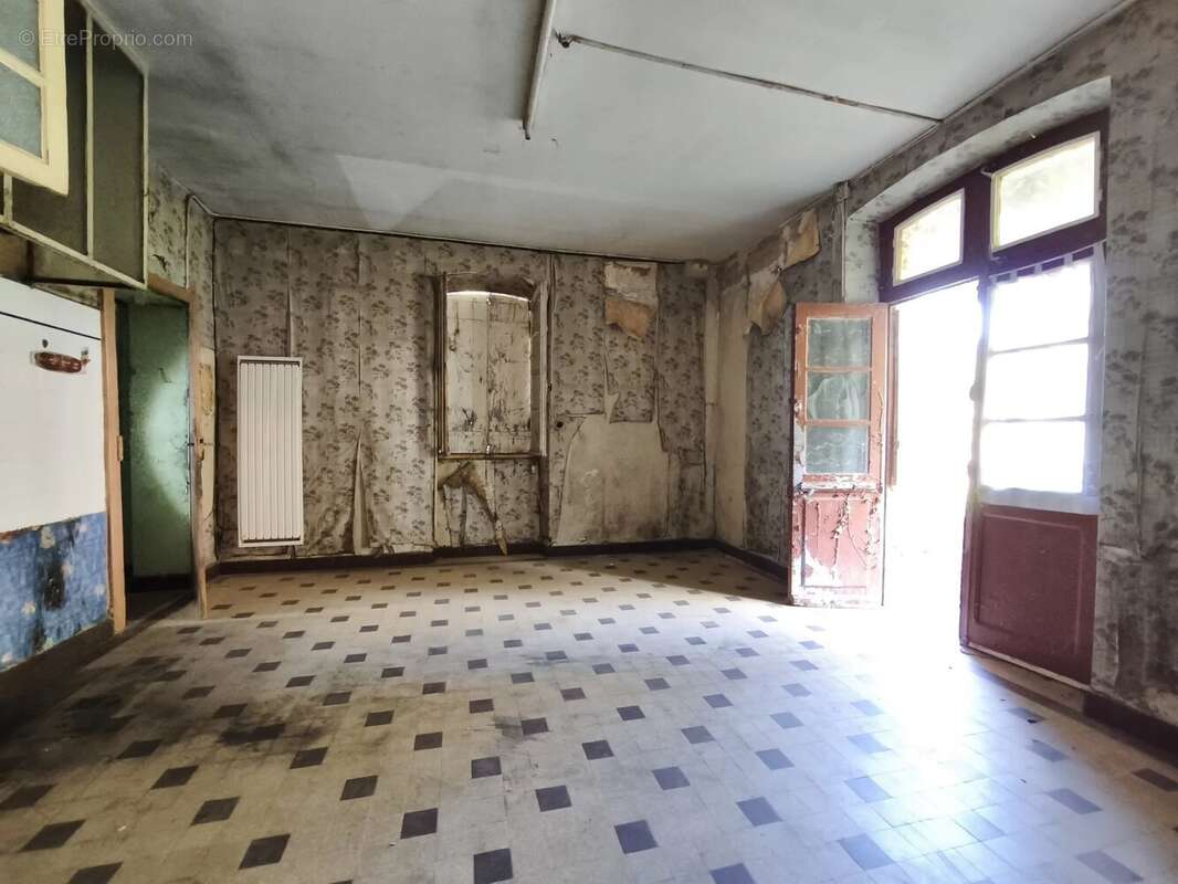 Maison Garde barriere - photo 2