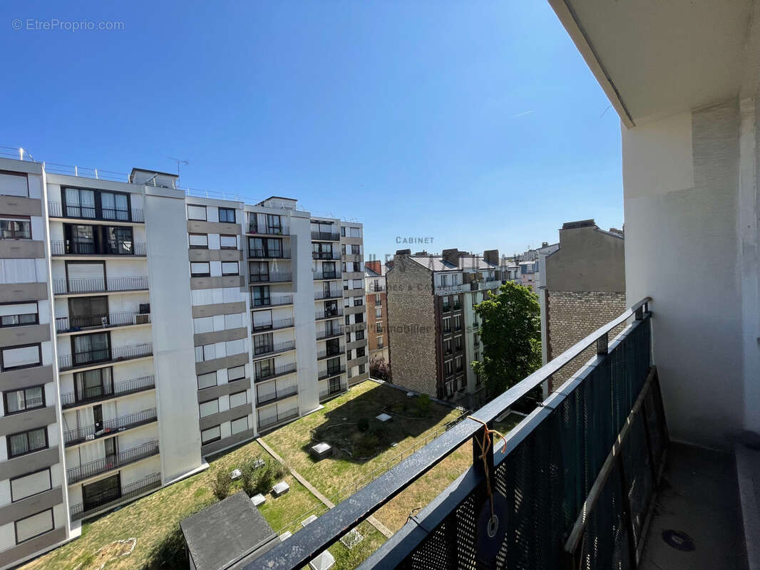 Studio - 32 m2 - Avec cave et emplacement de parking - photo 5
