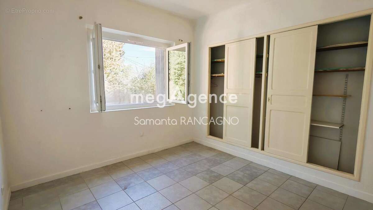 Maison à LE CANNET-DES-MAURES