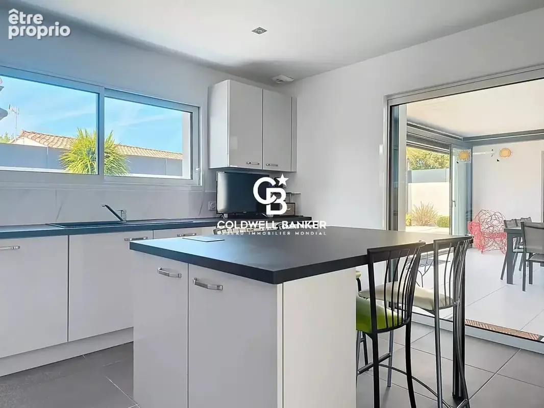 TALMONT SAINT HILAIRE - Golf et port - Maison contemporaine 2022 de plain-pied  avec 5 chambres, dépendances et piscine - photo 19