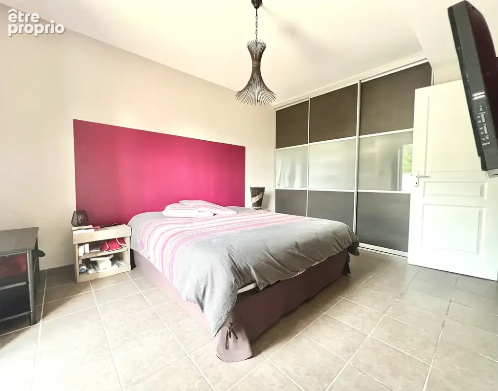 Villa familiale contemporaine 4 chambres avec piscine   Secteur prisé de Bouthéon - photo 7