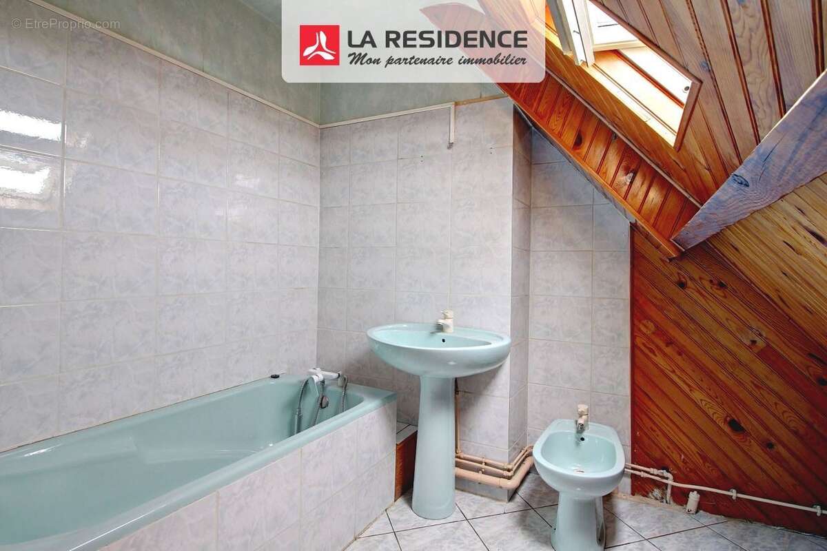 Maison à SAINT-ETIENNE-DU-ROUVRAY