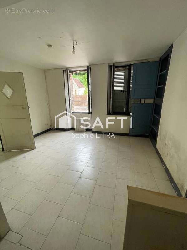 Photo 3