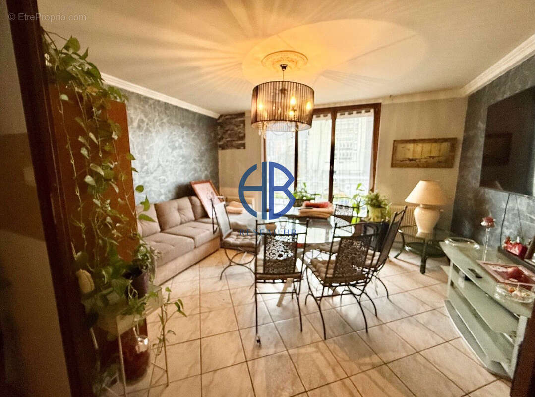 Appartement à ECHIROLLES