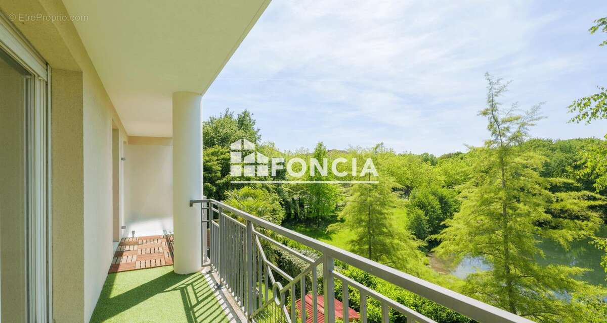 Appartement à BUSSY-SAINT-GEORGES