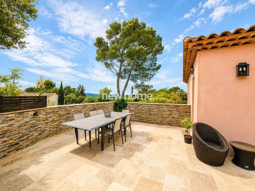 Maison à LORGUES